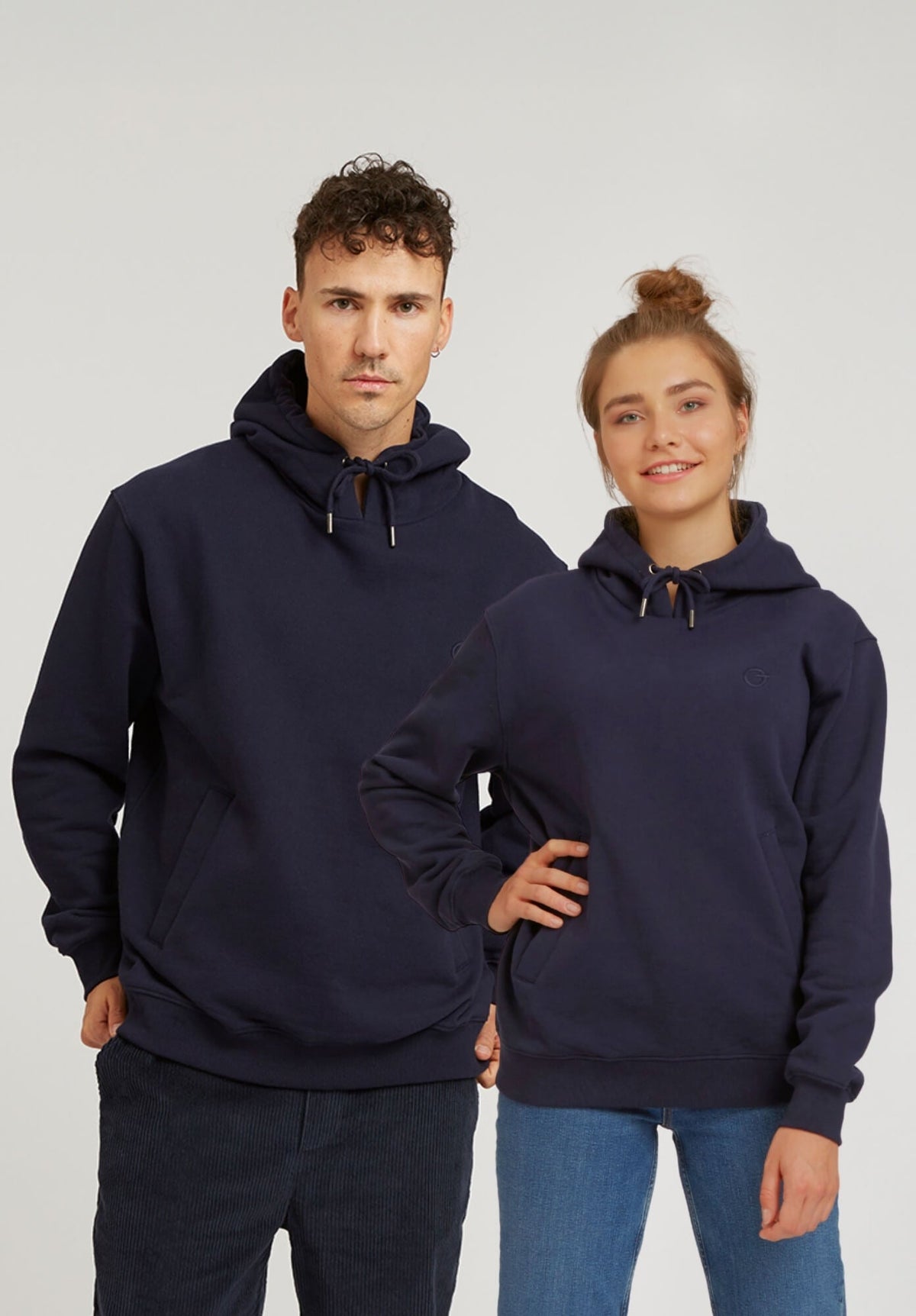 TT1044 Hoodie Five Letters unisex Dark Navy (GOTS, vegan)