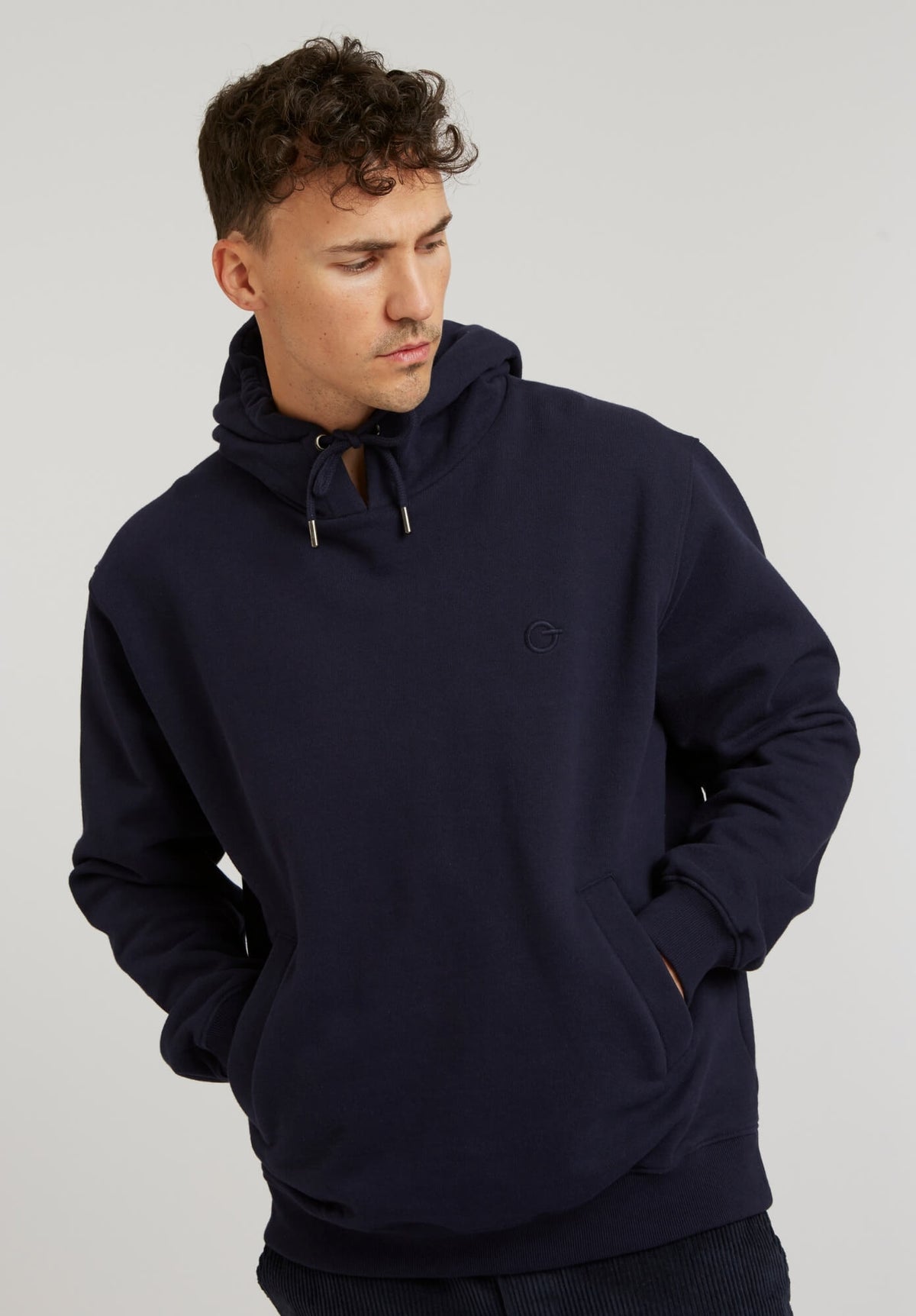 TT1044 Hoodie Five Letters unisex Dark Navy (GOTS, vegan)